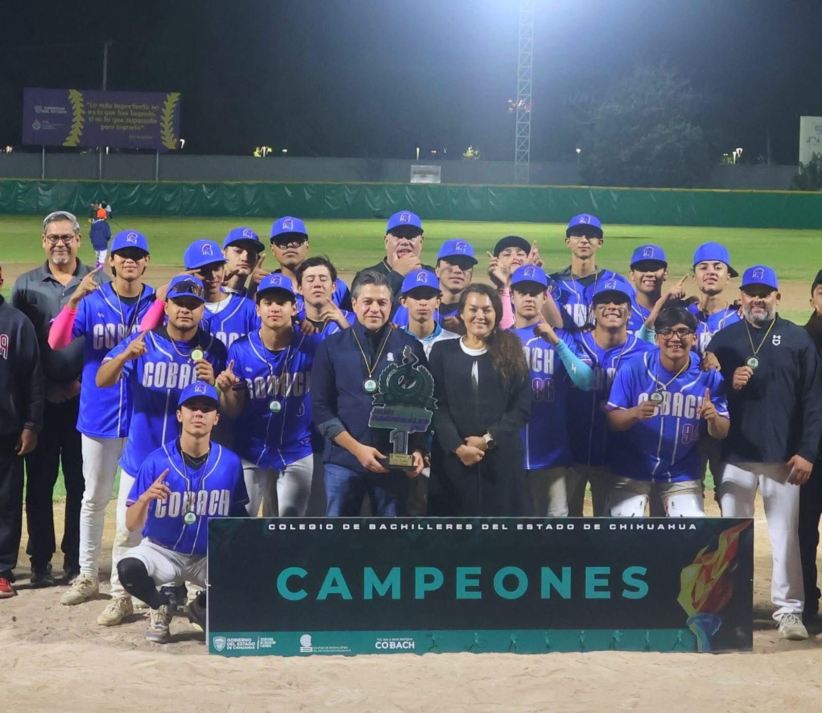 Imagen 1 de STAACOBACH felicita al Director General por los Juegos Nacionales Deportivos por la Paz