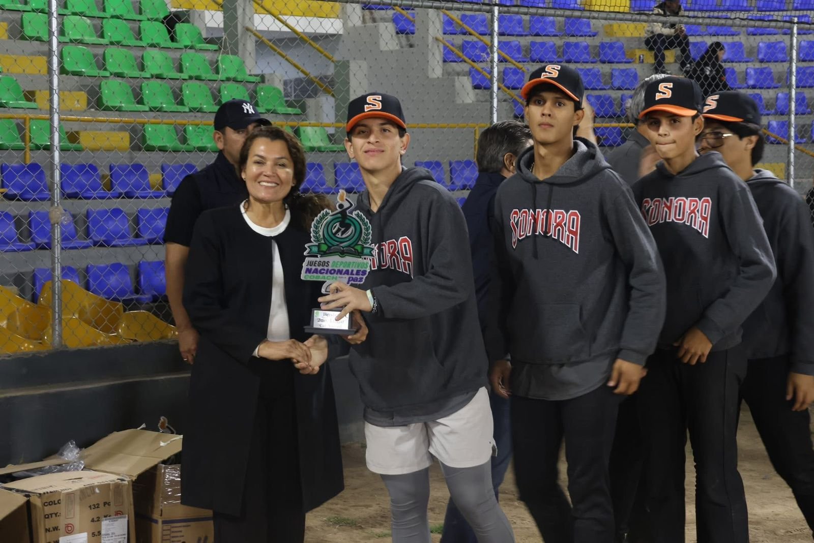 Imagen 3 de STAACOBACH felicita al Director General por los Juegos Nacionales Deportivos por la Paz