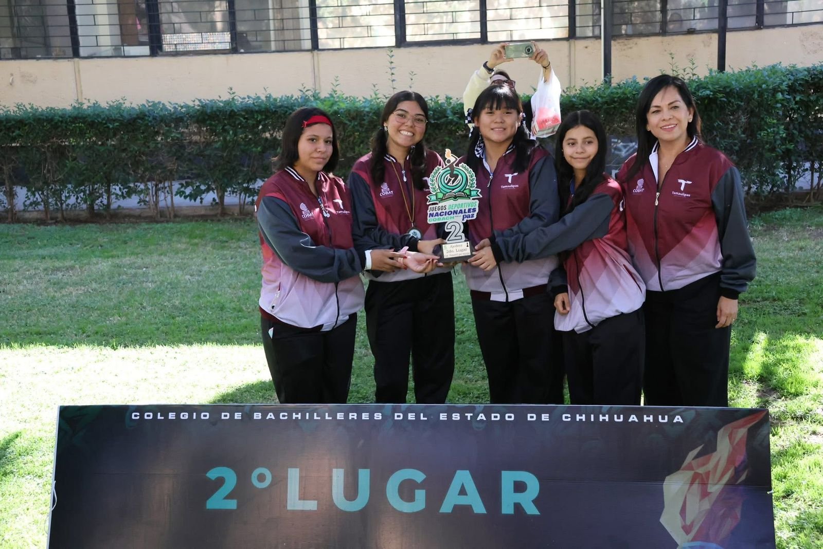 Imagen 11 de STAACOBACH felicita al Director General por los Juegos Nacionales Deportivos por la Paz