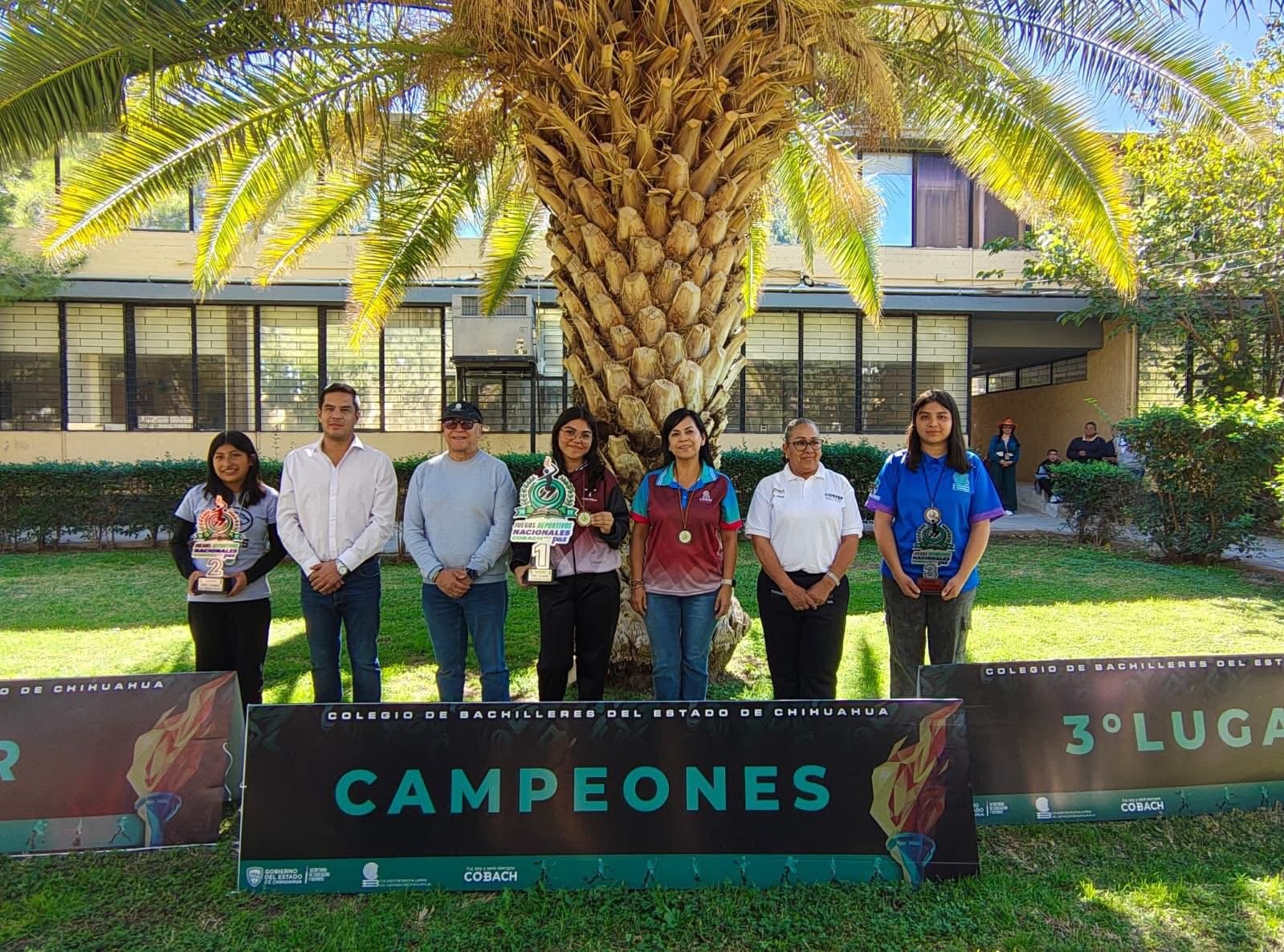 Imagen 20 de STAACOBACH felicita al Director General por los Juegos Nacionales Deportivos por la Paz
