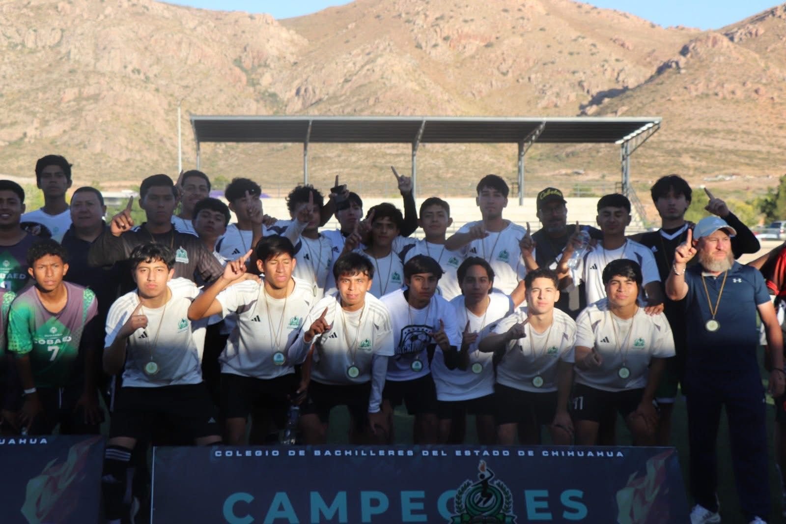 Imagen 32 de STAACOBACH felicita al Director General por los Juegos Nacionales Deportivos por la Paz