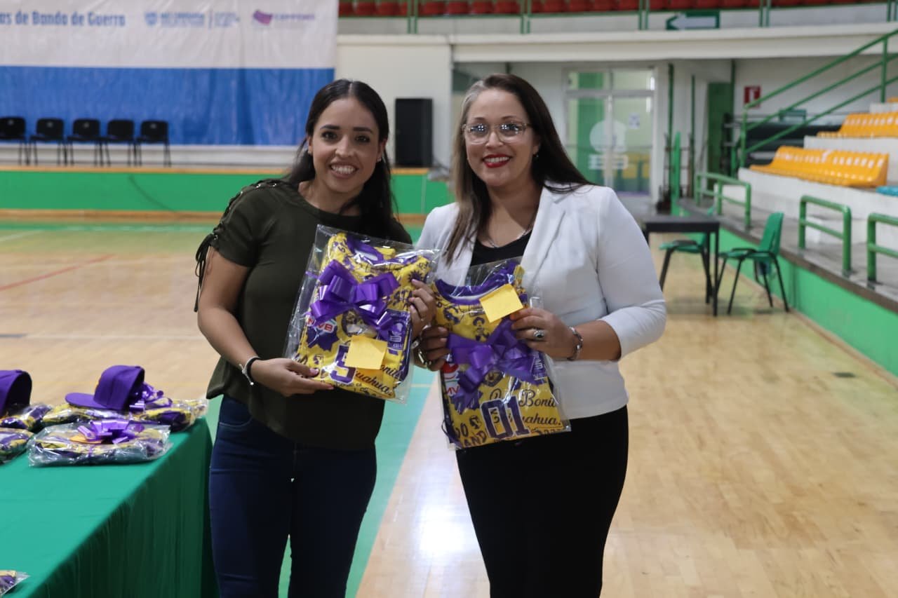 Imagen 3 de Entrega de uniformes y abanderamiento del STAACOBACH rumbo al encuentro nacional 2025