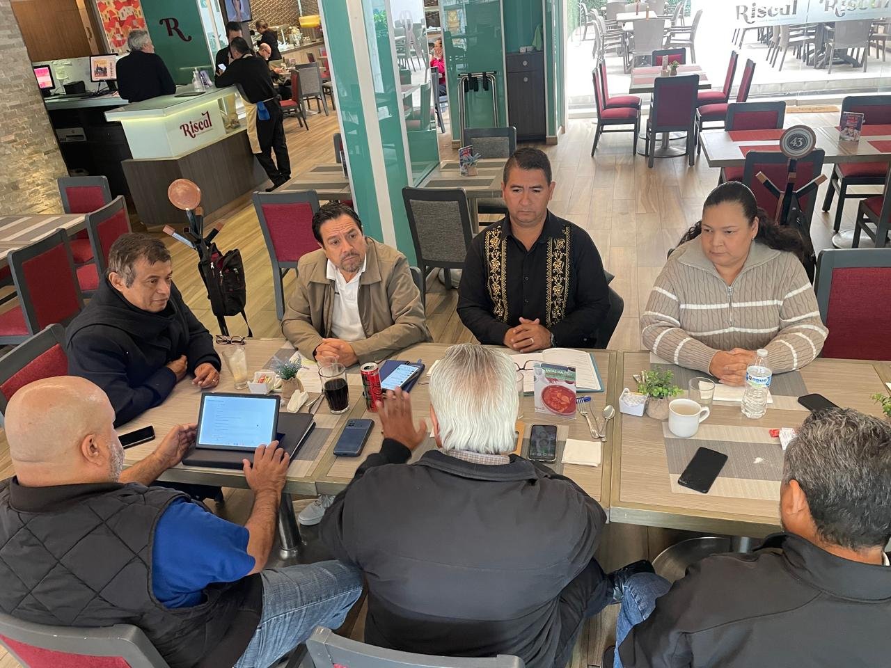 Imagen 2 de Sindicato de Colegios de Bachilleres da seguimiento a recursos para homologación en reunión nacional