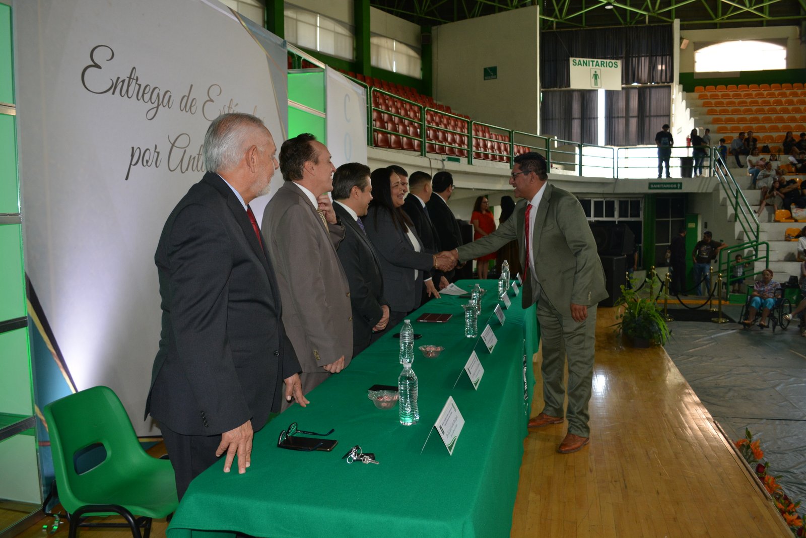 Imagen 23 de Entrega de Reconocimientos por Antigüedad 2026