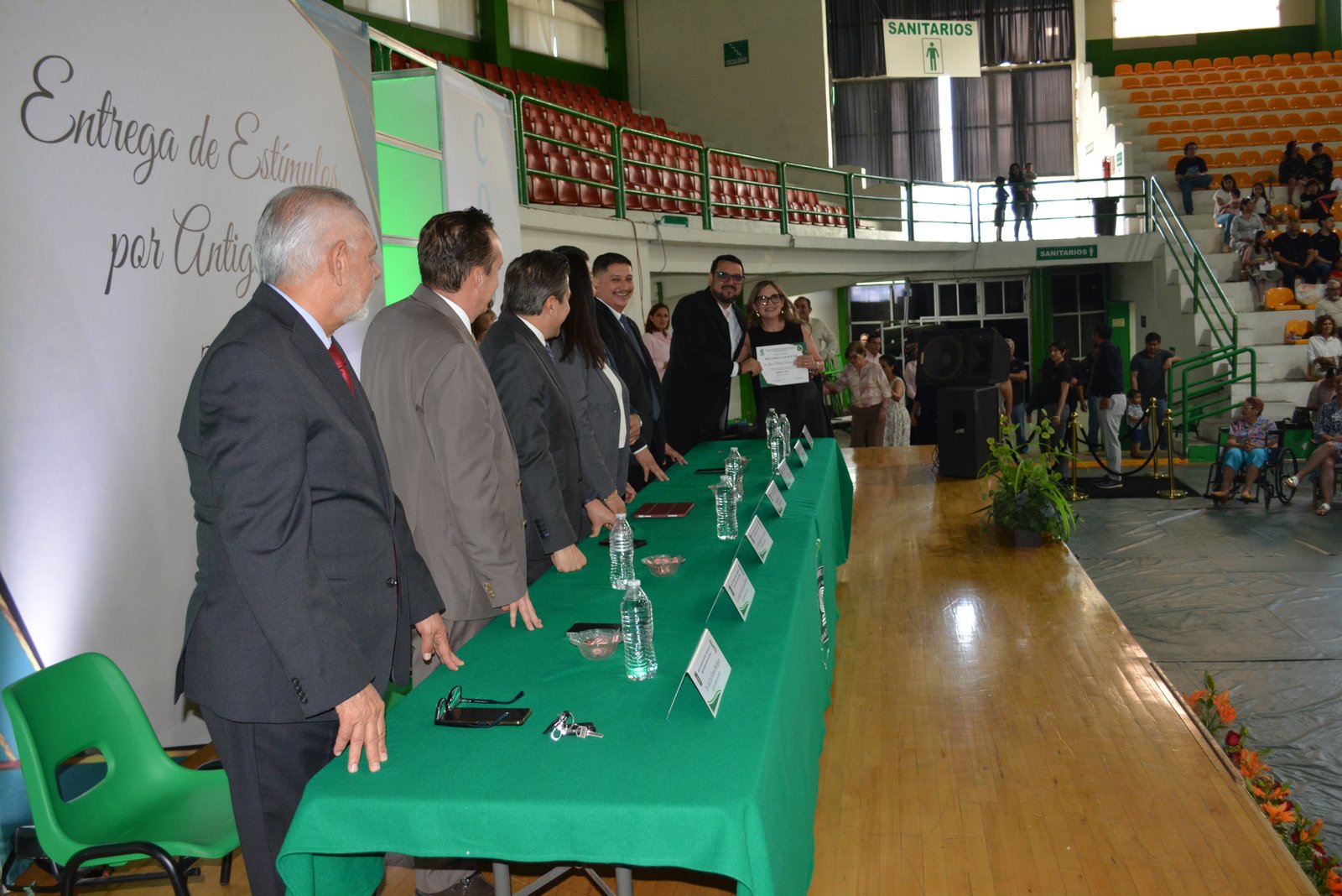 Imagen 32 de Entrega de Reconocimientos por Antigüedad 2026