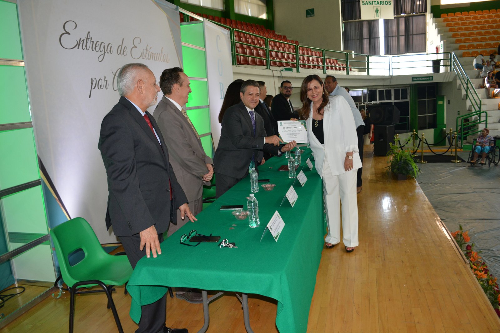 Imagen 75 de Entrega de Reconocimientos por Antigüedad 2026