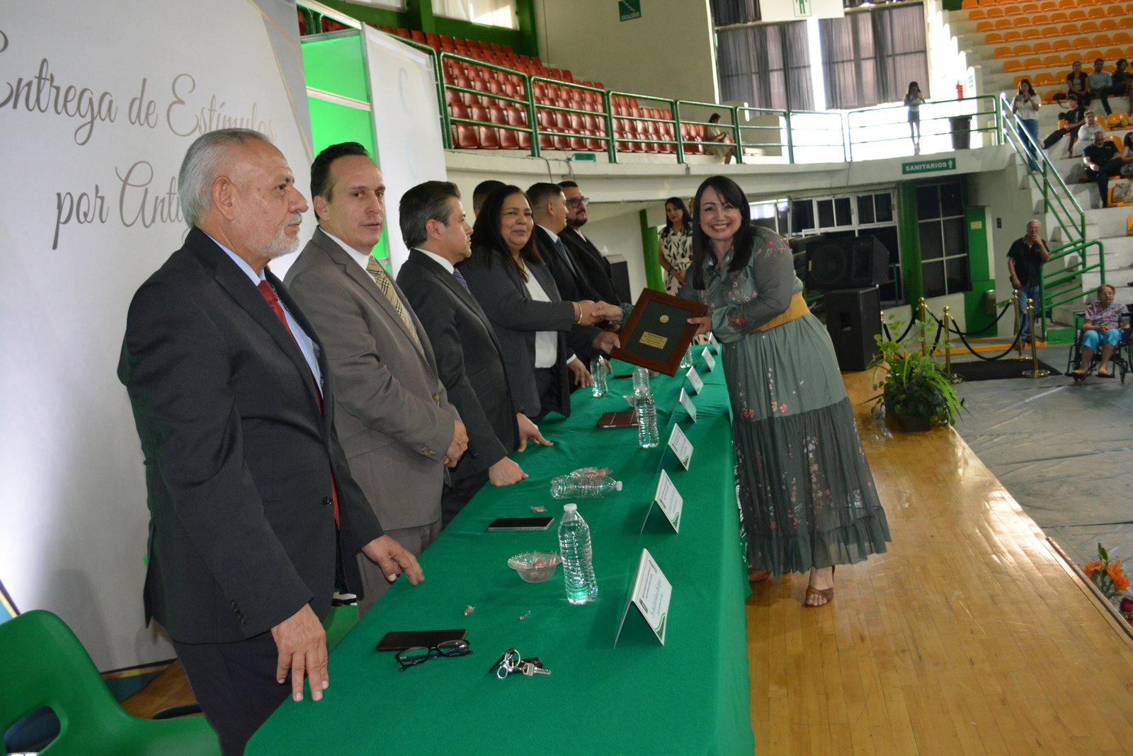 Imagen 111 de Entrega de Reconocimientos por Antigüedad 2026