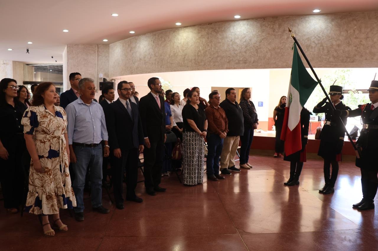 Imagen 3 de Entrega de Reconocimientos por Antigüedad en Casas Grandes, Chih.