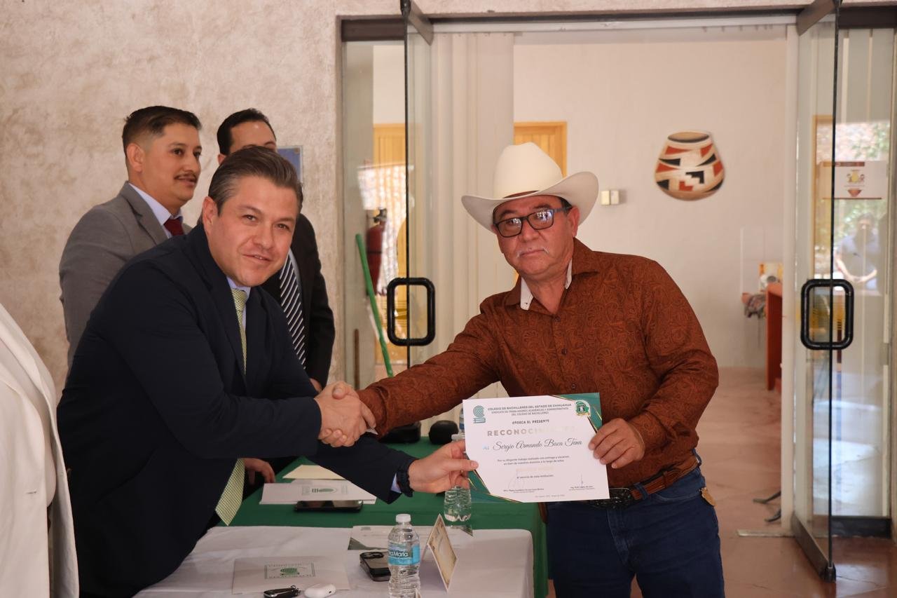 Imagen 7 de Entrega de Reconocimientos por Antigüedad en Casas Grandes, Chih.