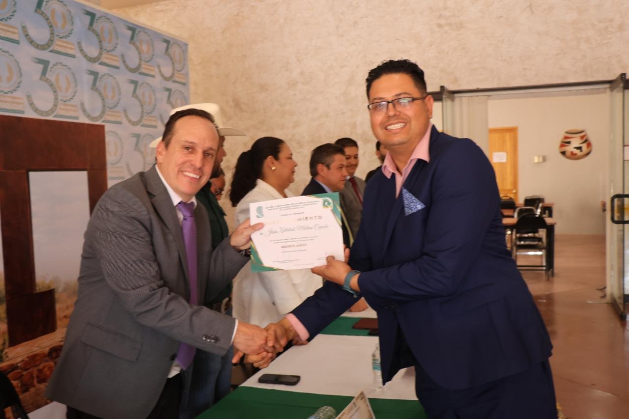 Imagen 10 de Entrega de Reconocimientos por Antigüedad en Casas Grandes, Chih.