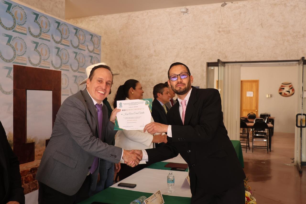 Imagen 13 de Entrega de Reconocimientos por Antigüedad en Casas Grandes, Chih.