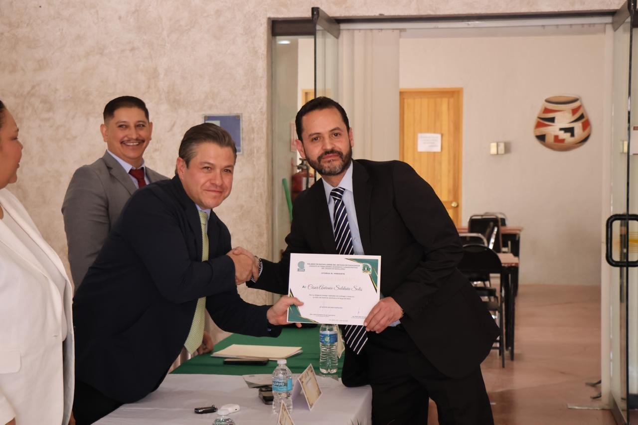 Imagen 15 de Entrega de Reconocimientos por Antigüedad en Casas Grandes, Chih.