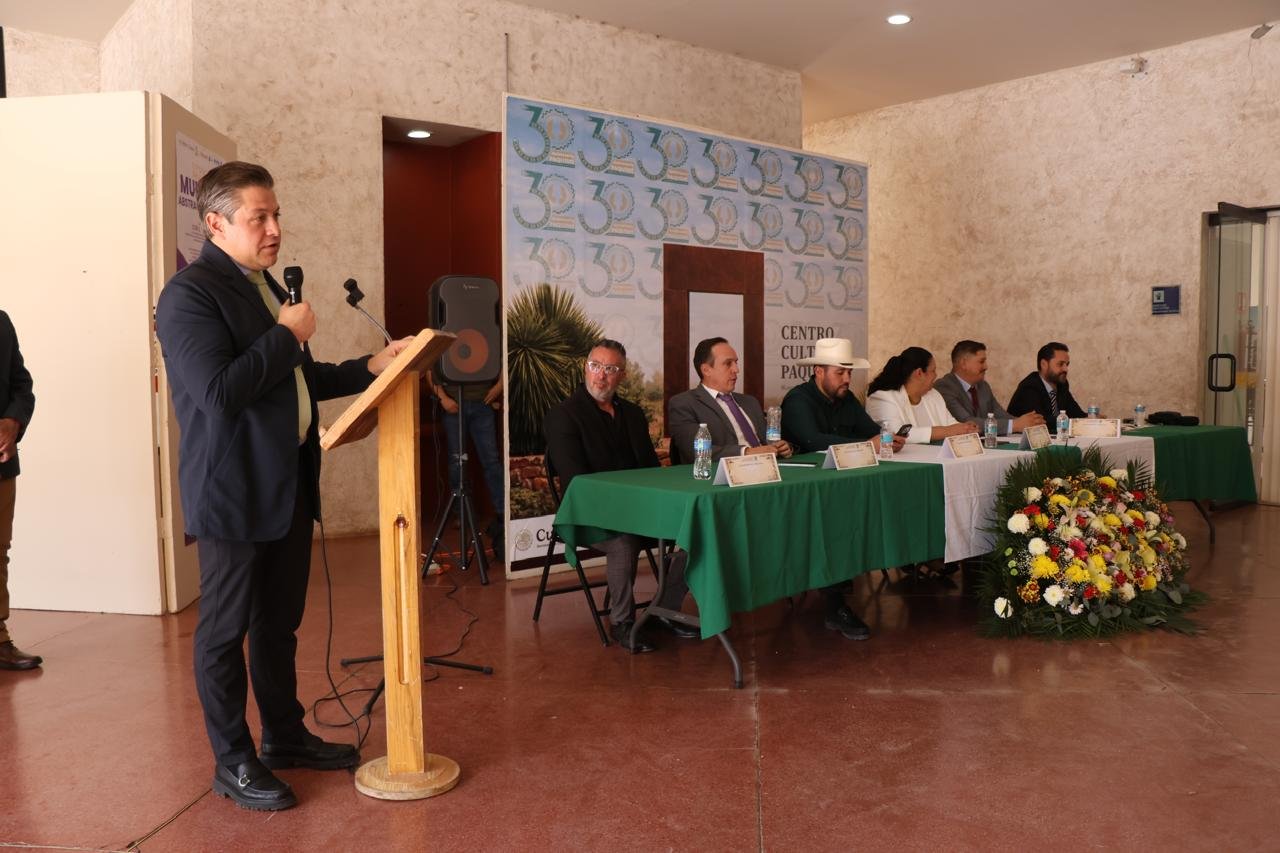 Imagen 16 de Entrega de Reconocimientos por Antigüedad en Casas Grandes, Chih.
