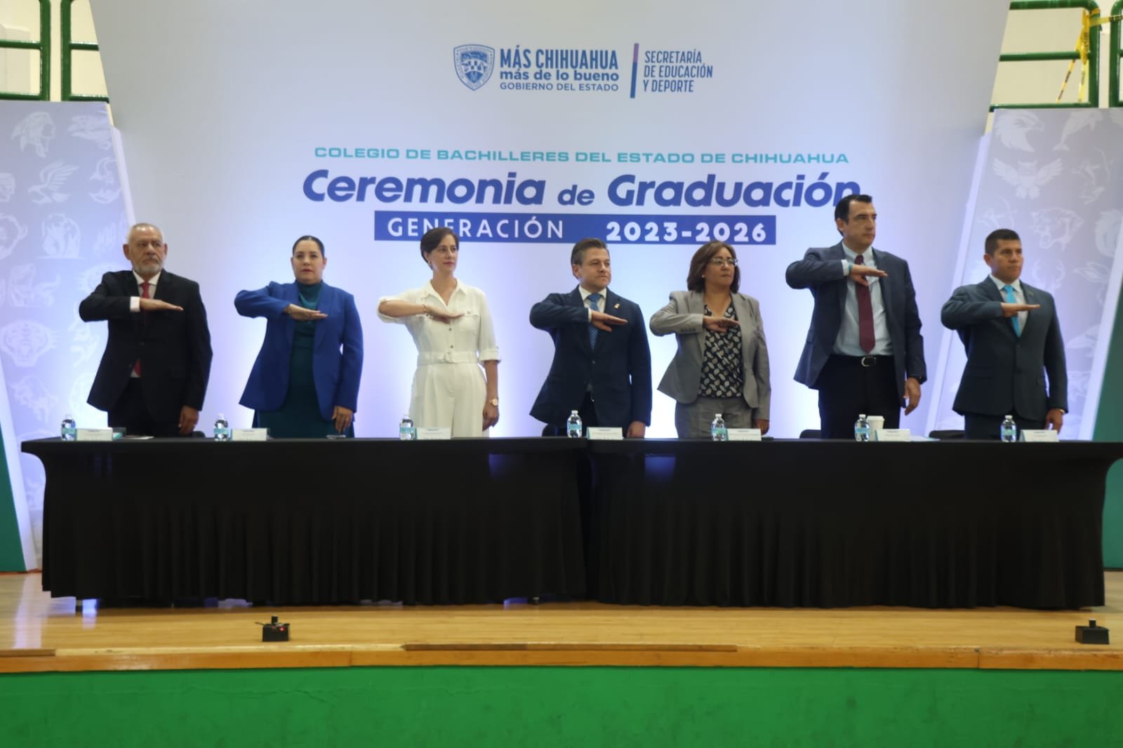Imagen 3 de Graduaciones del los planteles 1, 4, 10, 21, SEA