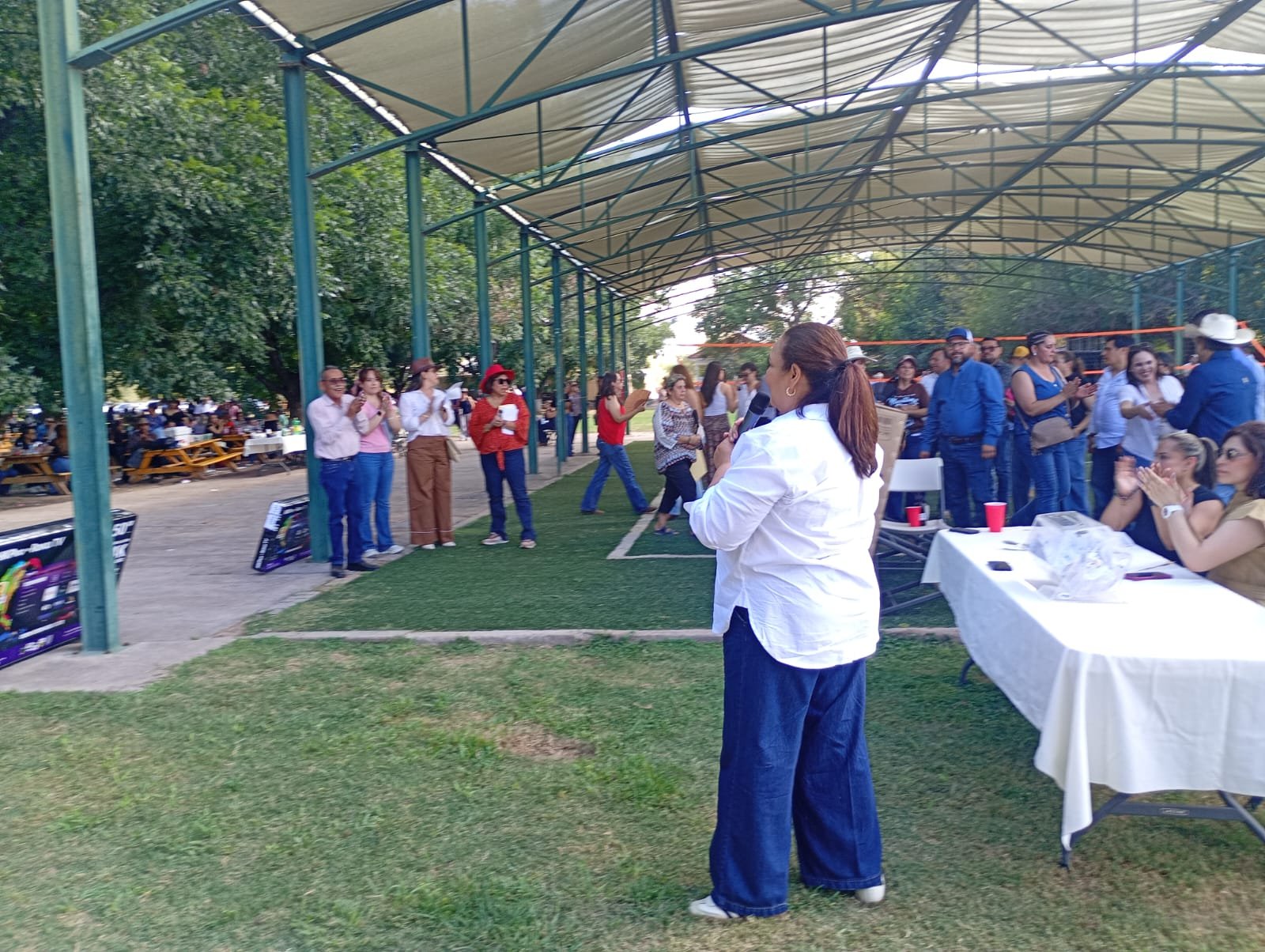 Imagen 9 de FESTEJO DEL 40 ANIVERSARIO DEL STAACOBACH