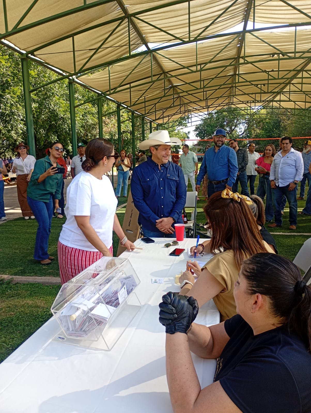 Imagen 11 de FESTEJO DEL 40 ANIVERSARIO DEL STAACOBACH