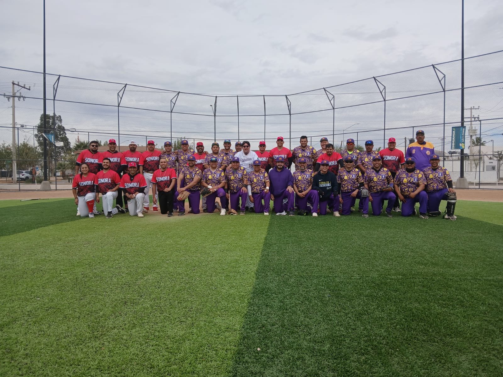 Chihuahua se impone 3–1 a Sonora en su primer juego de softbol.